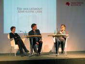Brigitte Püls, Rolf Erdorf und Ted van Lieshout bei der Buchpräsentation von »Sehr kleine Liebe«